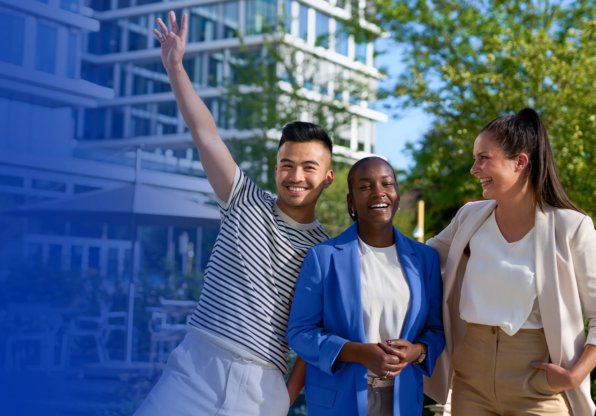 Group Picture: Three Beiersdorf employees at the new Beiersdorf Campus (photo)